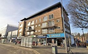 2 Bedroom City Centre Apartment In Hemel Hempstead